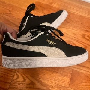 Suede Puma US size 4
